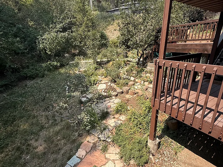 570 Upper Evergreen Dr — Photo 6