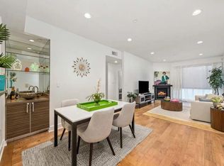 1235 Granville Ave #PENTHOUSE 3, Los Angeles, CA 90025