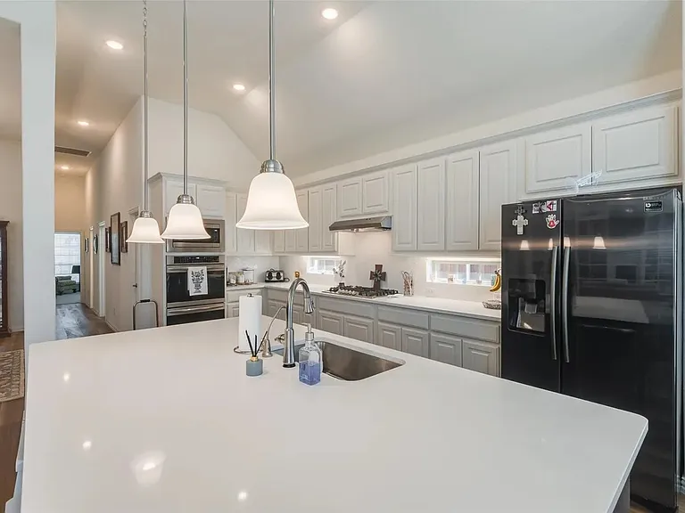 543 Logans Lndg — Photo 15
