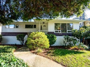 3726 Sefton St, Pt Coquitlam, BC V3B 3R5