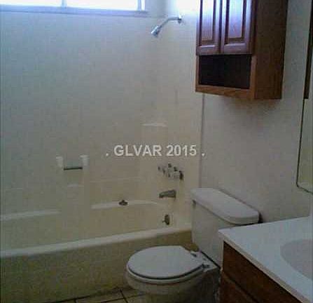 4th image of 504 Cragin Park Dr