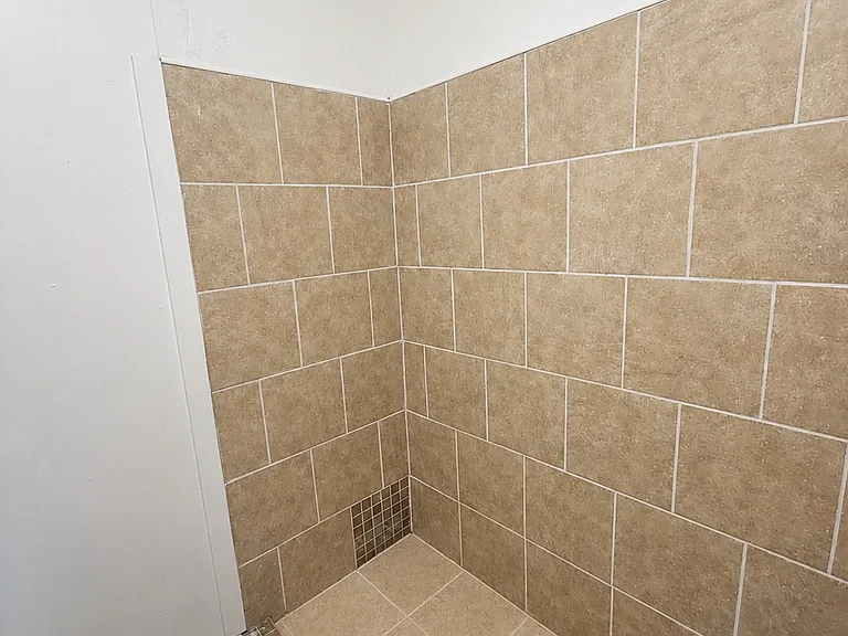 902 Lindsey Dr — Photo 18