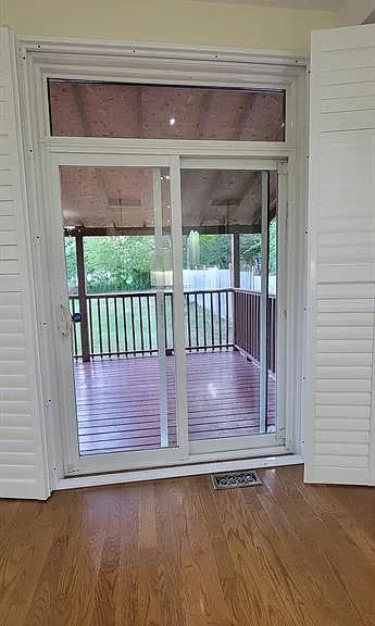 1721 Ellesmere Rd #UPPER — Photo 25