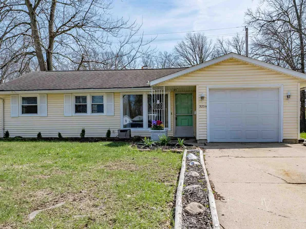 3234 Varsity Ln, Fort Wayne, IN 46805
