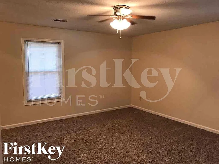 5334 Memorial Ln — Photo 10