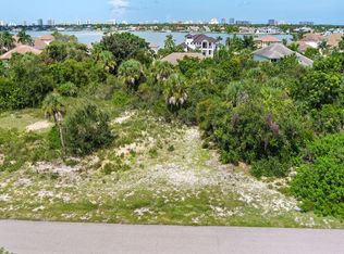 680 Inlet Dr, Marco Island, FL 34145