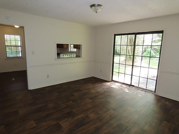 5th image of 1021 Bunche Dr