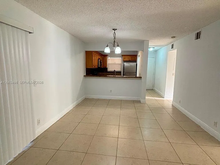1502 Lake Crystal Dr #A — Photo 2