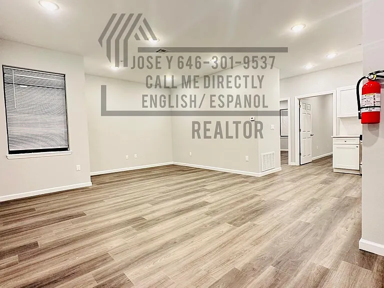 67 Market St #200-01 — Photo 6