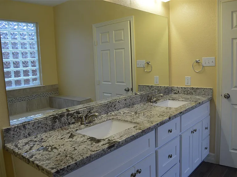 6210 Marble Hollow Ln — Photo 23