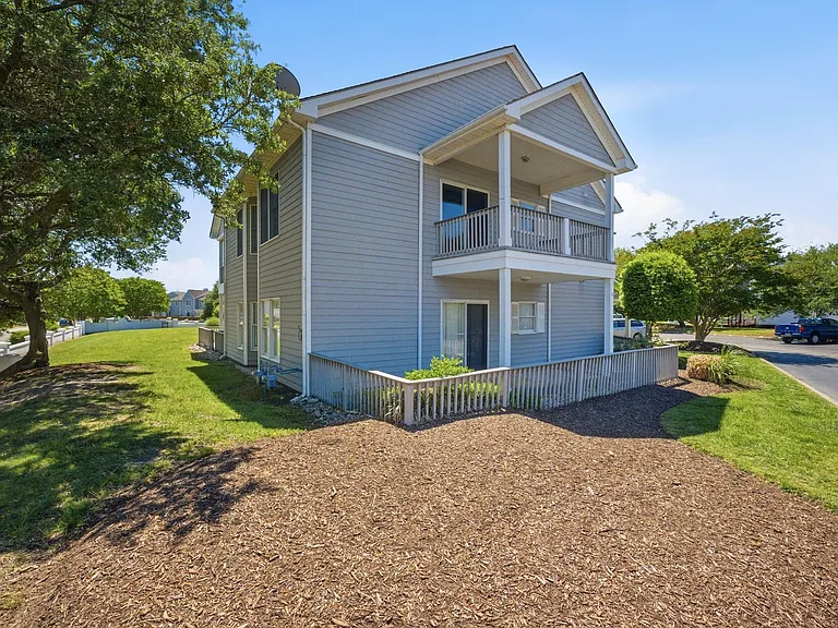 1026 High Dunes Quay #101 — Photo 21