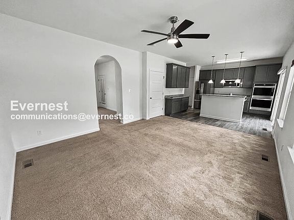 5th image of 102 Ridgeway St