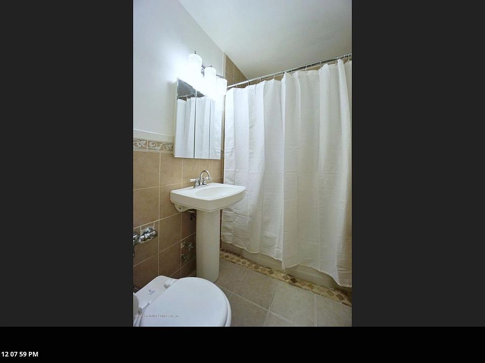 1st image of 36 Hamilton Ave APT 1B