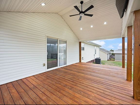 5th image of 3175 Pine Hill Rd