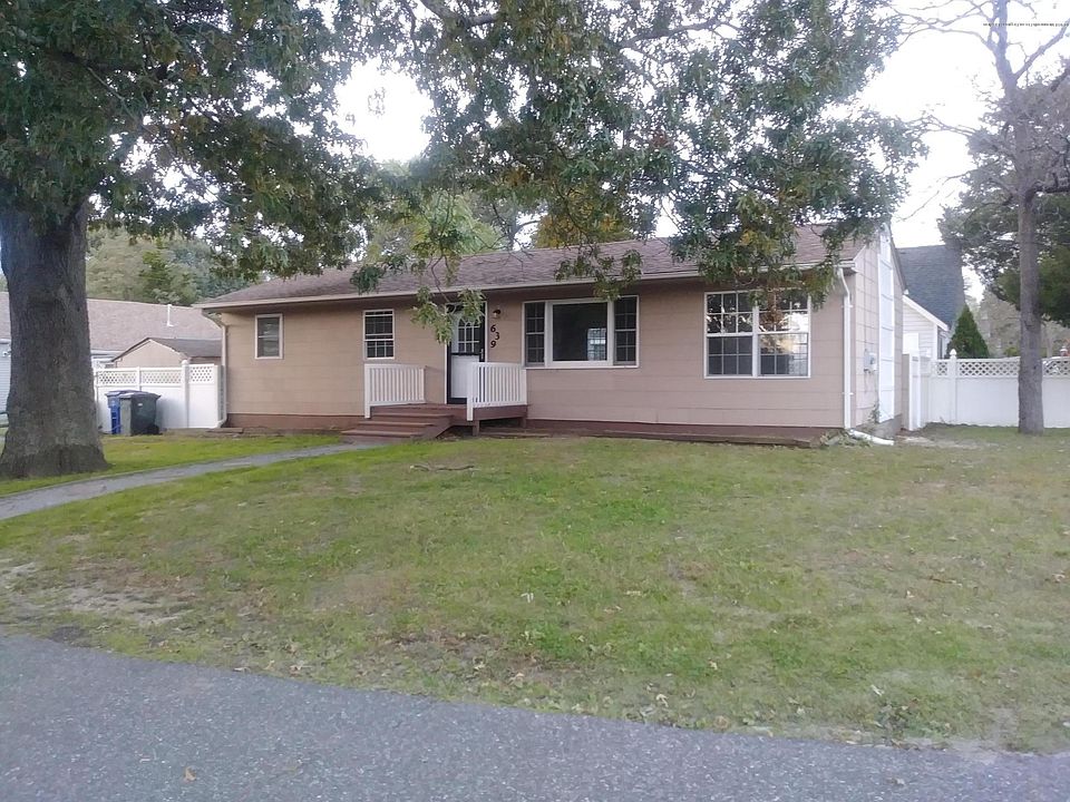 1st image of 639 McKinley Ave