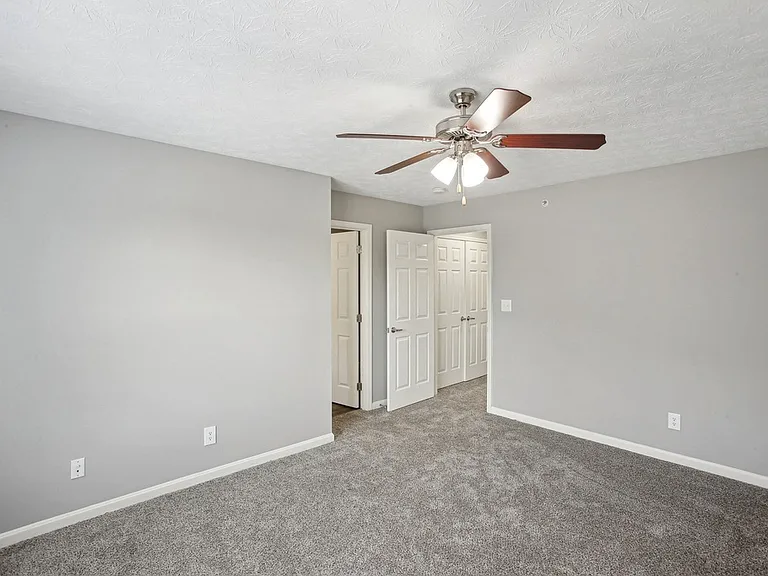 Orchard Hills Apartments — Photo 27