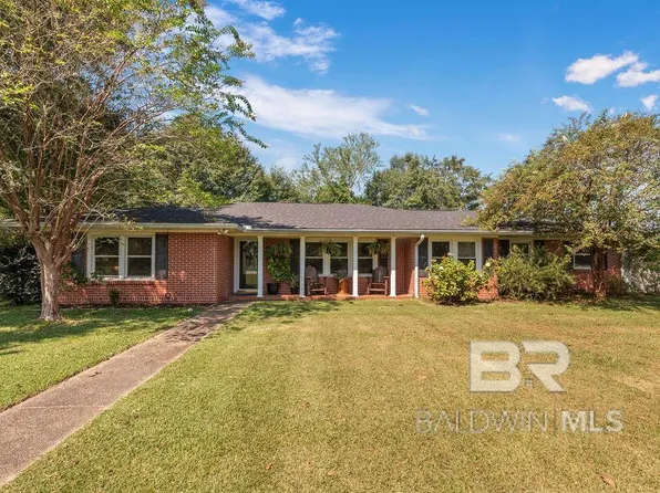 702 S Presley St, Atmore, AL 36502