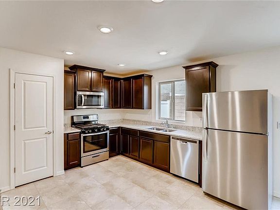 3rd image of 2489 Silk Tree Mimosa St
