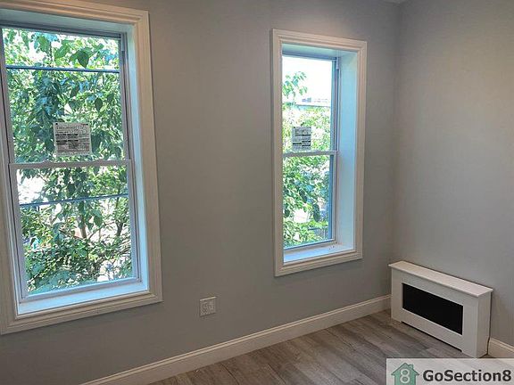 2nd image of 593 Euclid Ave #1F