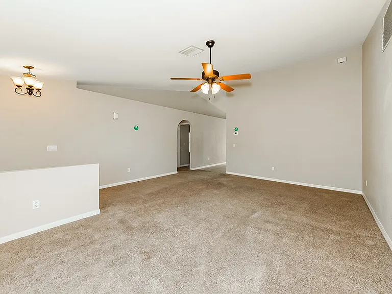 2795 Yacolt Ave — Photo 4