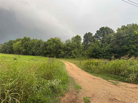 3rd image of 463 County Road 352