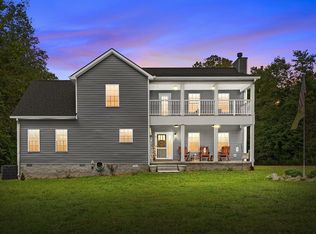 3200 Sugar Creek Rd, Woodlawn, TN 37191