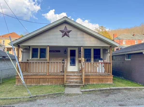 261 Willow St, Weston, WV 26452
