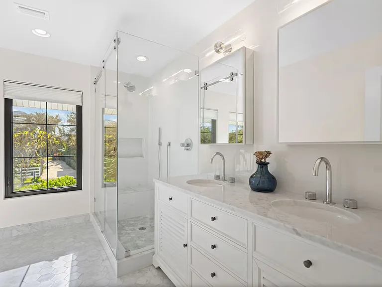 350 Firehouse Ct — Photo 21