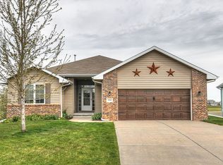 4616 Springview Dr, Papillion, NE 68133