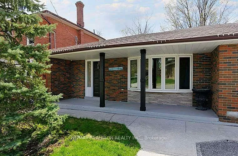 26 John St E — Photo 3