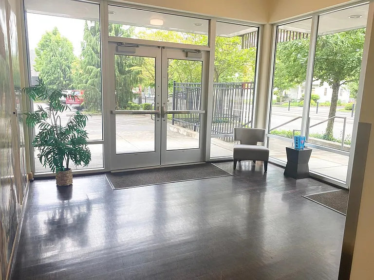 3970 N Interstate Ave #404 — Photo 21