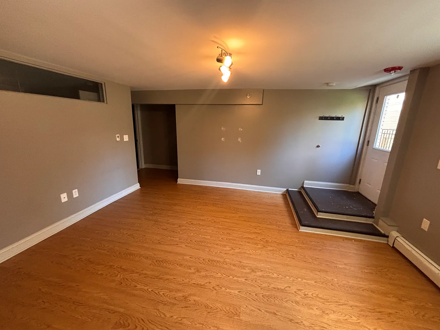 21 Tamarack St — Photo 3