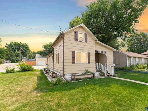 112 N Trapp Ave, Sioux Falls, SD 57104