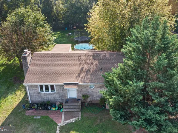 205 Dominion Ln, Chester, MD 21619
