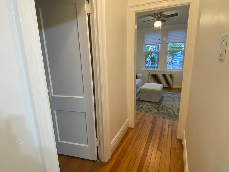 821 Grand Ave #2 — Photo 3