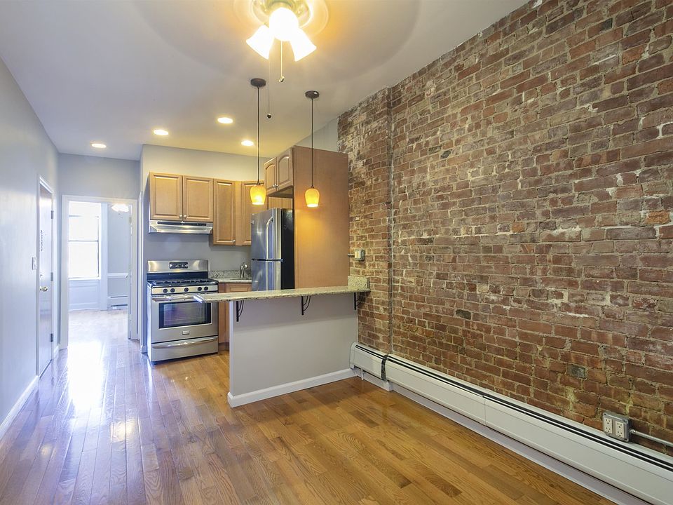 1st image of 145 Brunswick St APT 3L