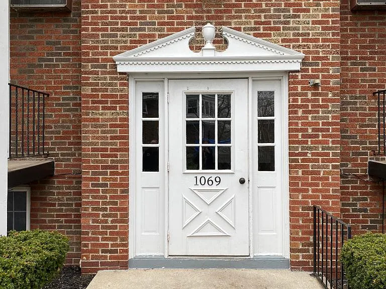 1069 Delaware Rd #2 — Photo 2