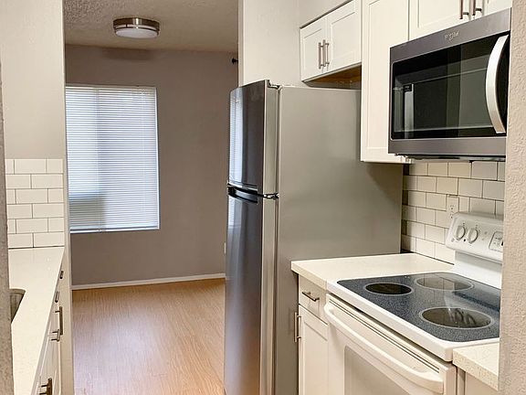 3rd image of 12424 NE 145th St APT C24
