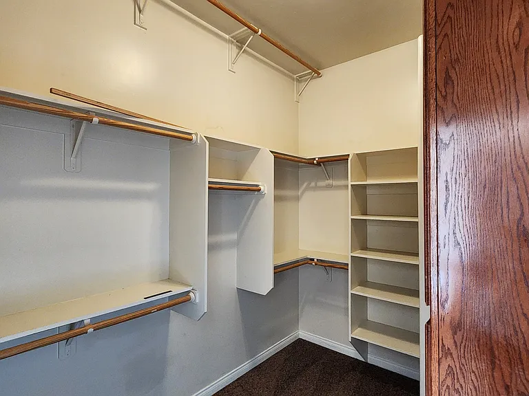 11507 Summit Point Ct — Photo 23
