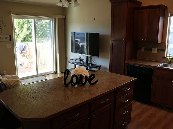 4th image of 17015 E Deschutes Ln