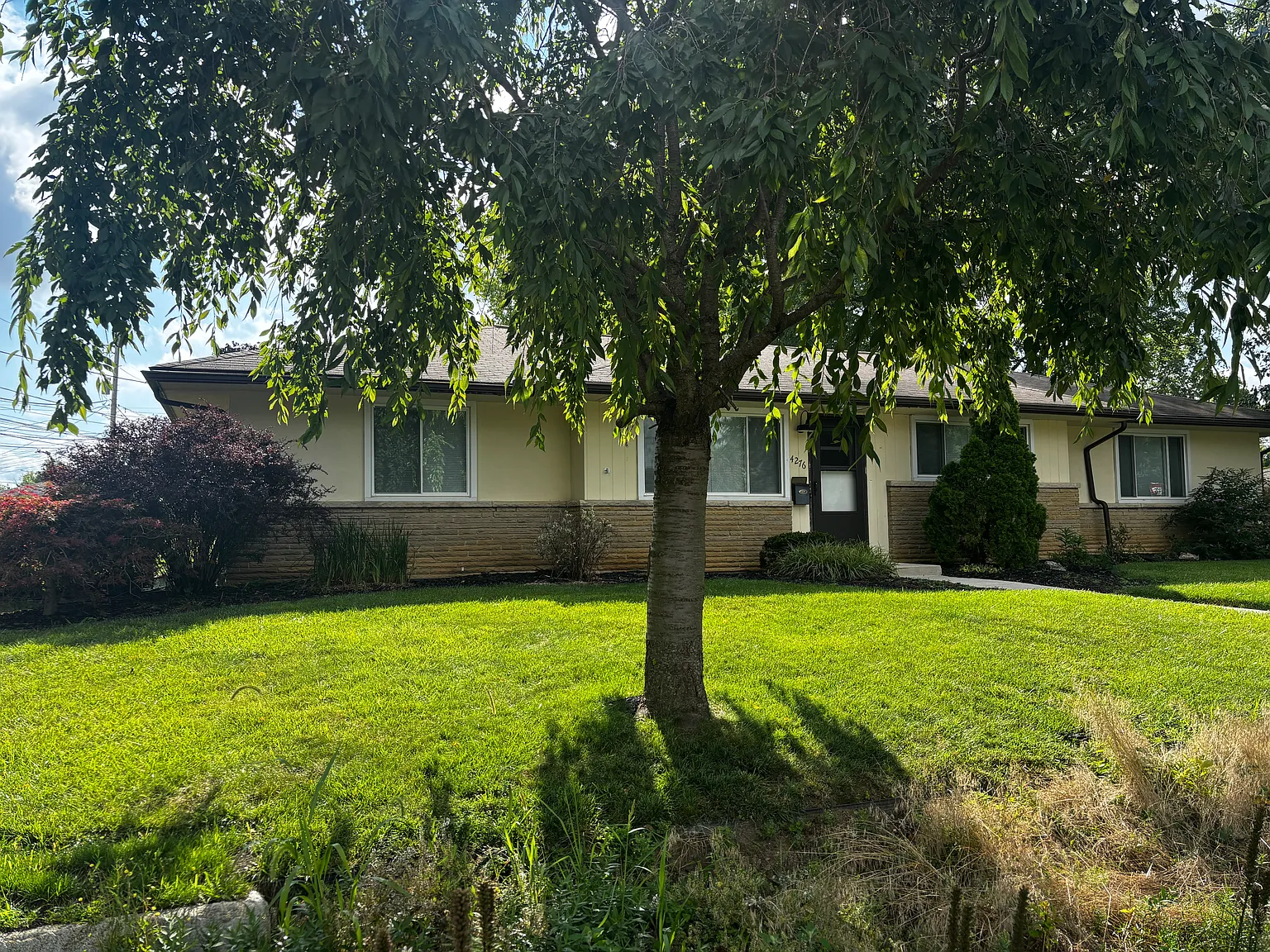 2 bed, 1.5 bath, 1100 sqft, $1,750 — Photo 2