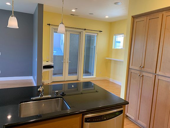 5th image of 3769 Klamath Ln