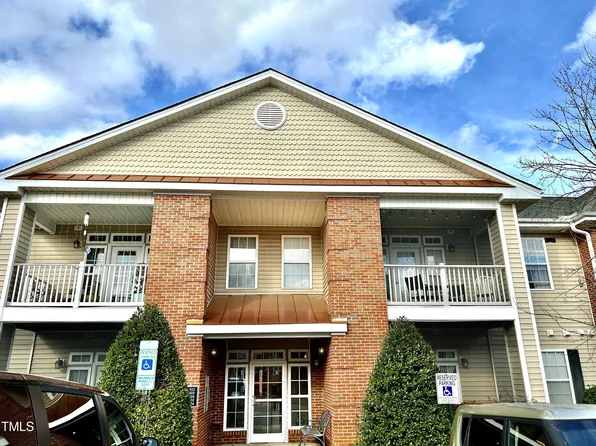 512 Weather Ridge Ln Unit 2, Cary, NC 27513