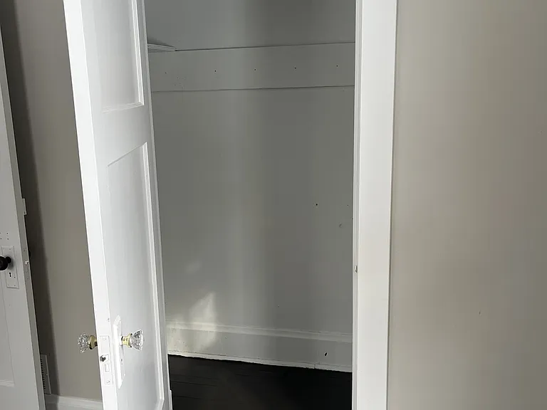 136 Westminster Ave #2 — Photo 15