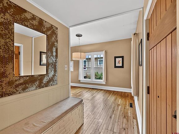 5th image of 2058 W 2nd Avenue