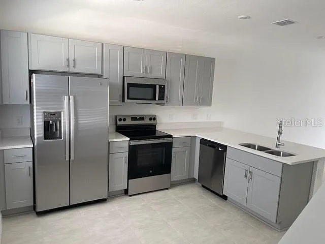 2 bed, 2.5 bath, 1187 sqft, $1,700 — Photo 4