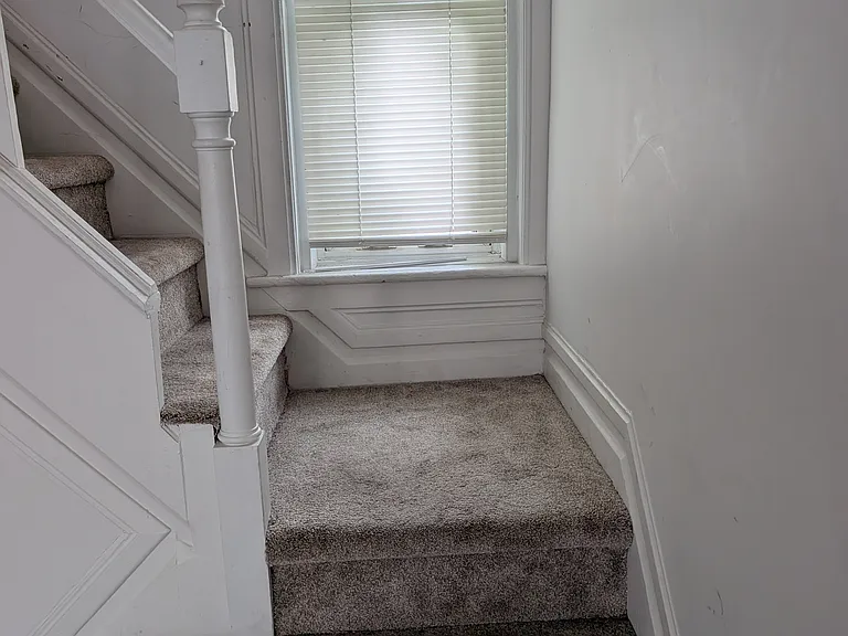 6 E Lawton St — Photo 9