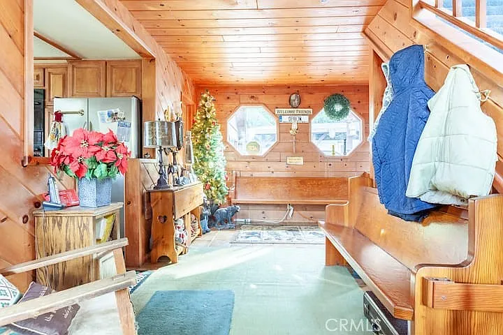 723 Bergschrund Dr — Photo 8