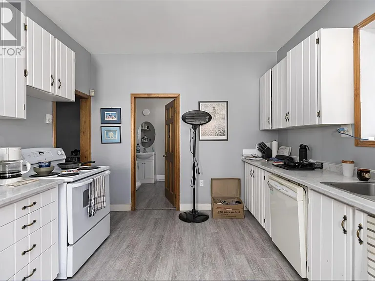 515 Albert St E #1 — Photo 7