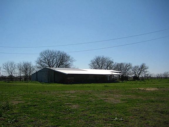 4th image of 5062 S Fm Road 148